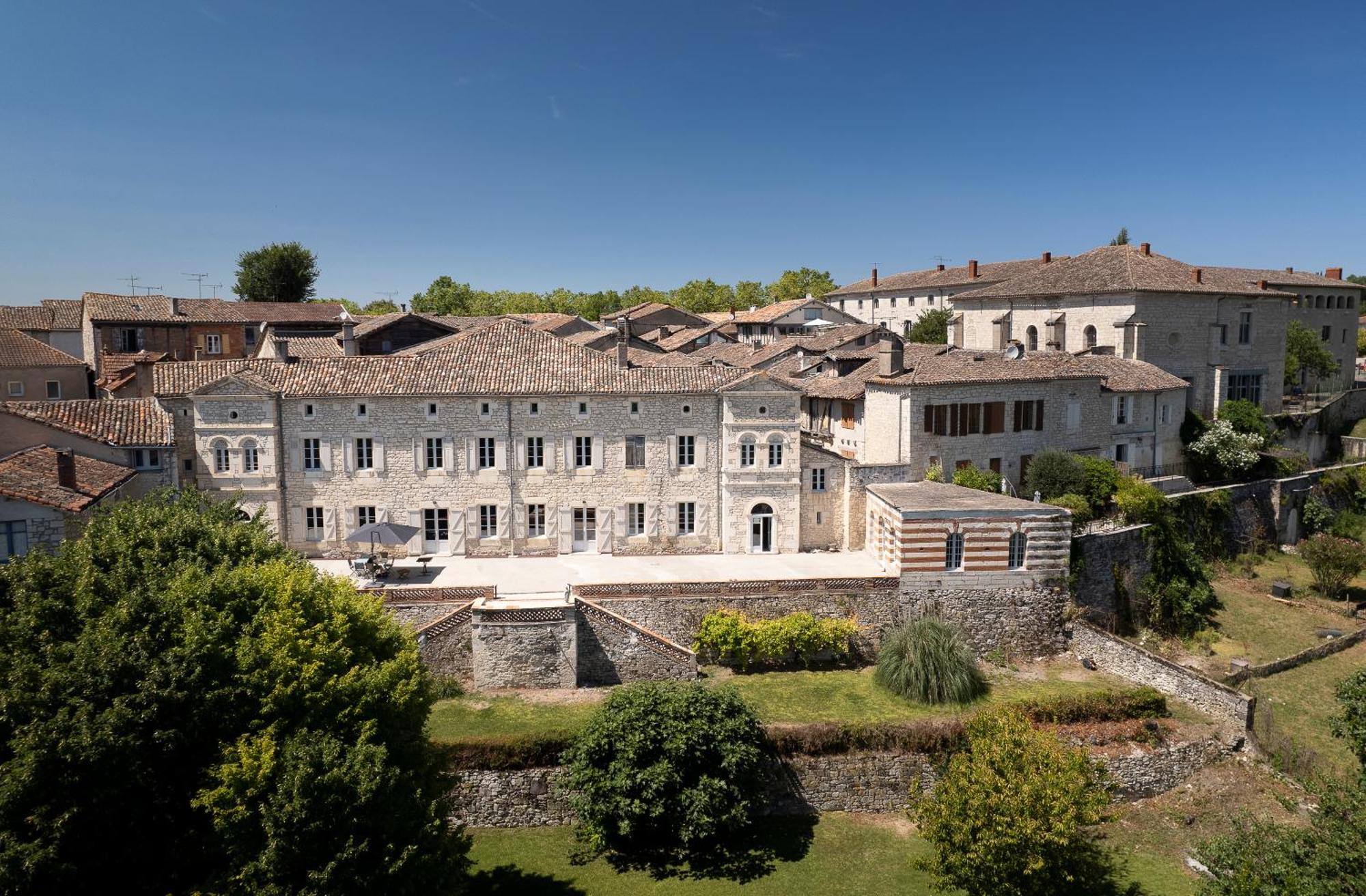 Les Trois Terrasses Acomodação com café da manhã Montpezat-de-Quercy Exterior foto